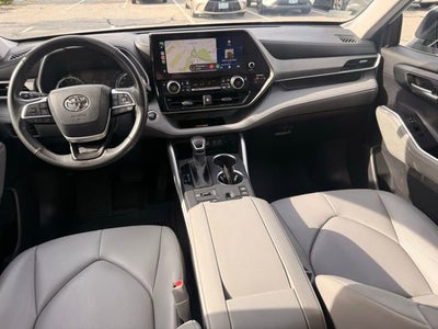 2023 Toyota Highlander XLE