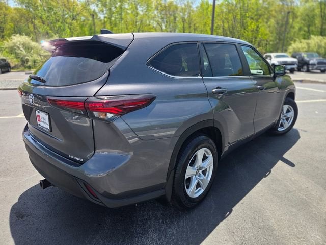 2024 Toyota Highlander LE