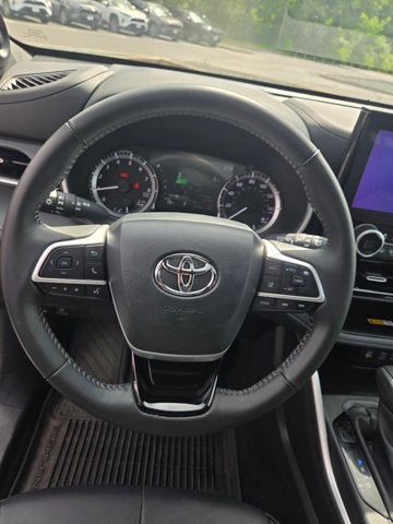 2024 Toyota Highlander XSE