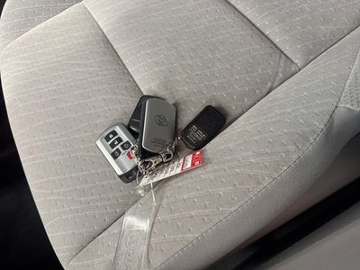 2020 Toyota Sienna LE