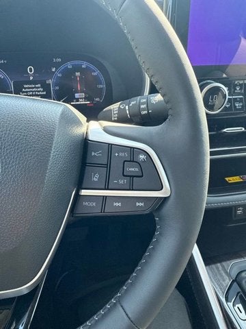 2025 Toyota Highlander Hybrid Limited