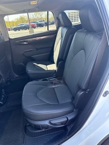 2025 Toyota Highlander Hybrid Limited