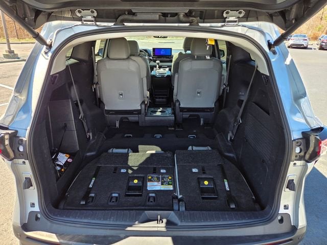 2025 Toyota Sienna XLE