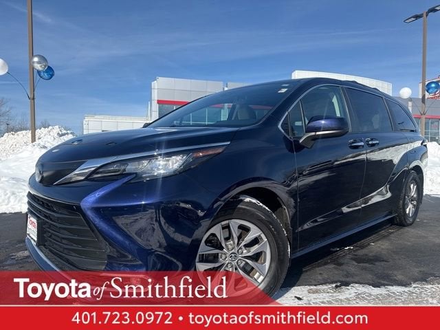 2023 Toyota Sienna XLE