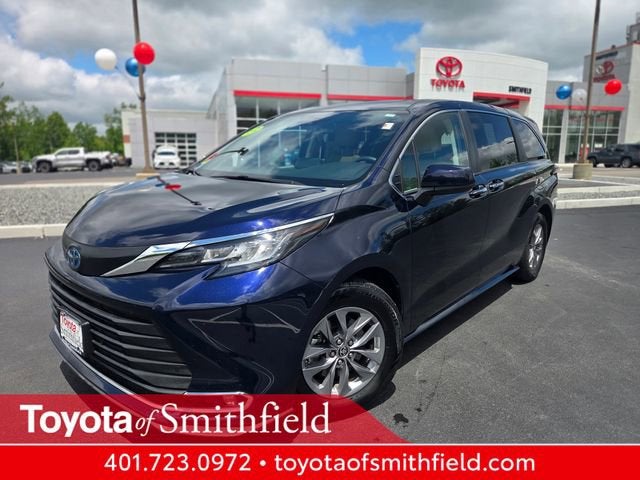 2022 Toyota Sienna XLE