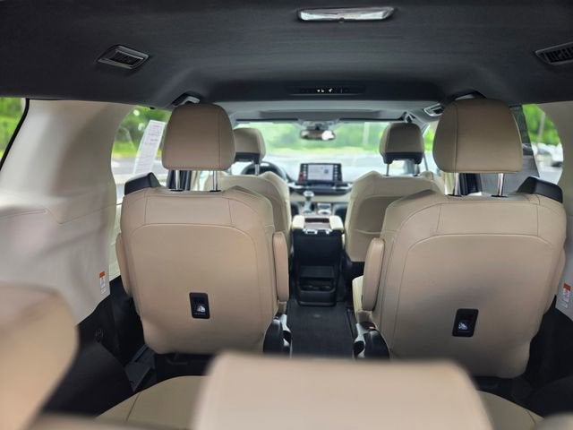 2022 Toyota Sienna XLE