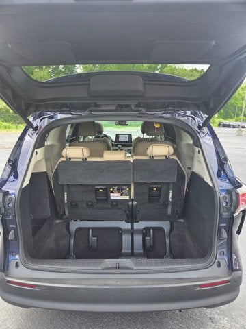 2022 Toyota Sienna XLE