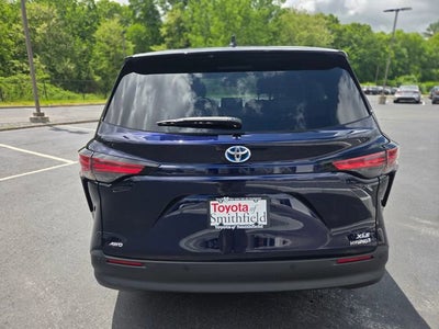 2022 Toyota Sienna XLE