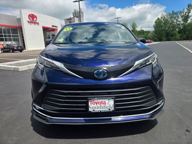 2022 Toyota Sienna XLE