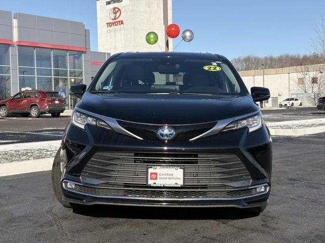 2022 Toyota Sienna Limited