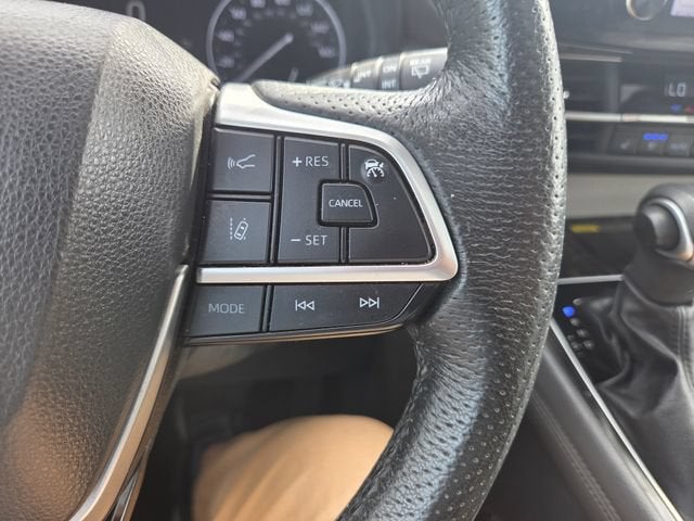 2023 Toyota Sienna Limited