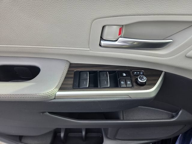 2023 Toyota Sienna Limited