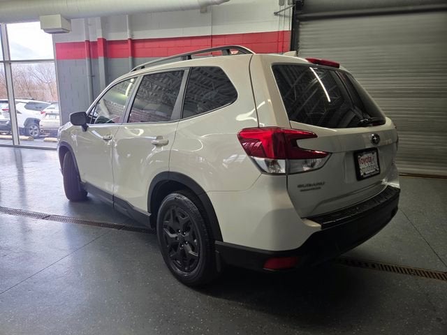 2023 Subaru Forester Base