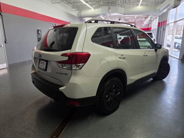 2023 Subaru Forester Base