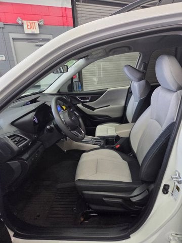 2023 Subaru Forester Base