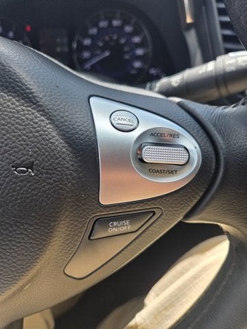 2015 INFINITI QX70 Base