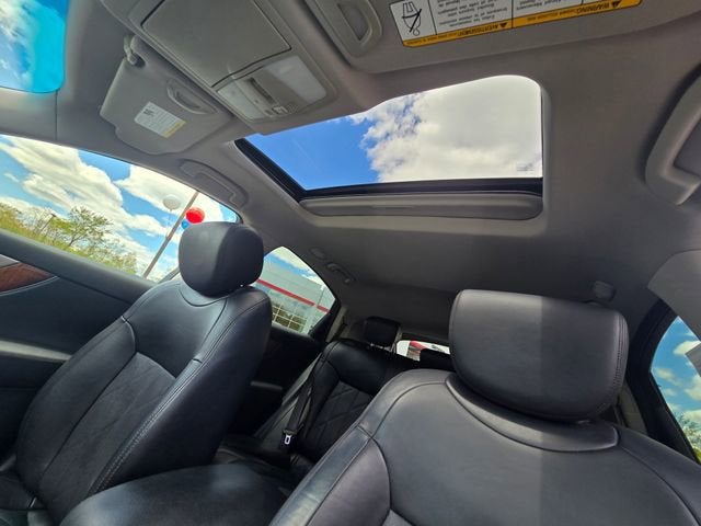 2015 INFINITI QX70 Base