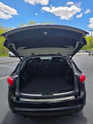 2015 INFINITI QX70 Base
