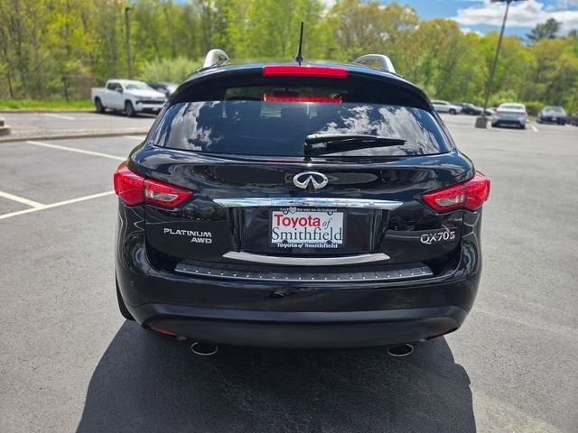 2015 INFINITI QX70 Base