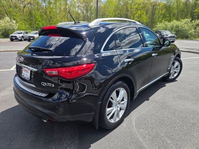 2015 INFINITI QX70 Base