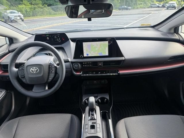 2025 Toyota Prius Plug-In Hybrid SE