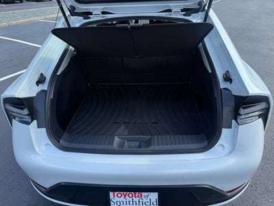 2025 Toyota Prius Plug-In Hybrid SE