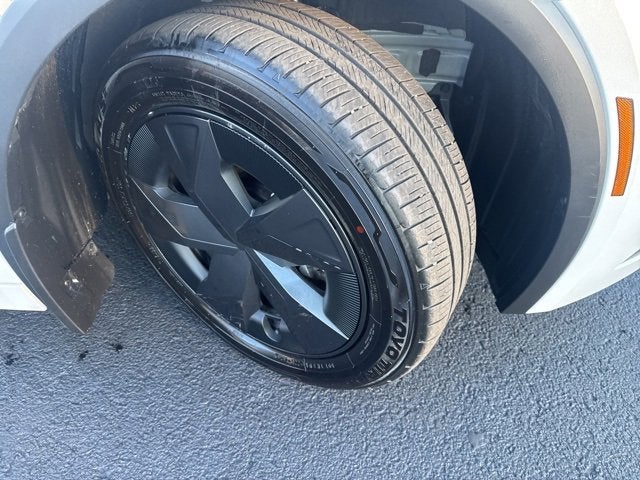 2025 Toyota Prius Plug-In Hybrid SE