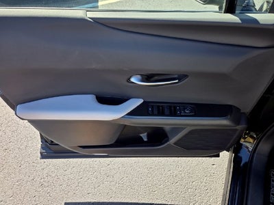 2026 Lexus UX 300h Premium