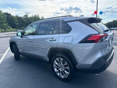 2019 Toyota RAV4 XLE Premium