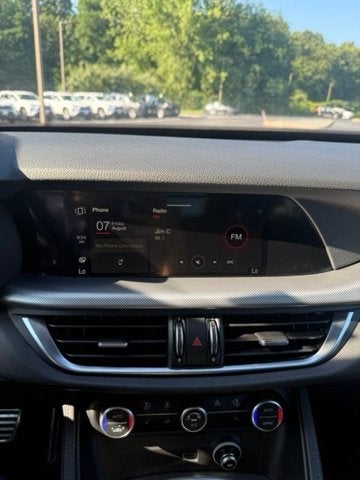 2025 Alfa Romeo Stelvio Base