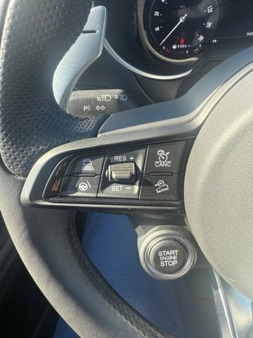 2025 Alfa Romeo Stelvio Base